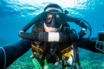 Keuken spatwand met foto SCUBA diver on a closed circuit rebreather system © whitcomberd