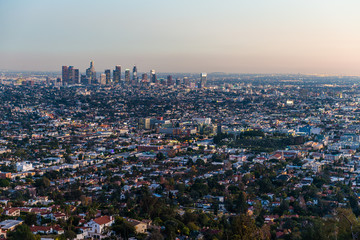 Fototapeta na wymiar downtown Los Angeles from Griffith Observatory at sunset