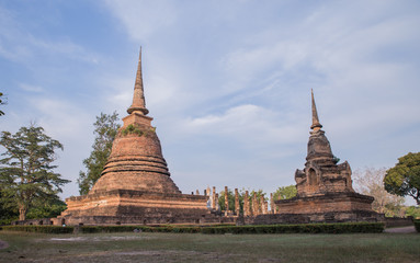 Naklejka premium Two pagoda old temple in Sukhothai