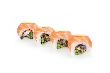 Lachs Sushi, auf weißem Hintergrund, Foodfotografie © brand49