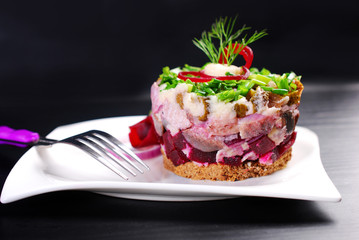 herring tartar with beets and chive