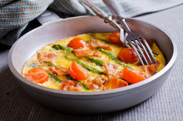 Omelet with vegetables