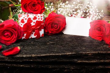 Rote Rosen, Geschenk, Grußkarte