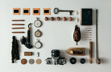 Creative arrangement of vintage travel things