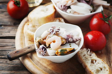 Seafood salad with white wine