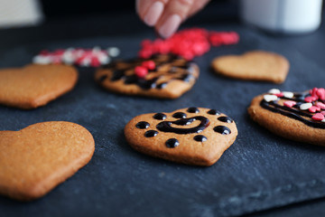 Obraz na płótnie Canvas Cookies decorating process