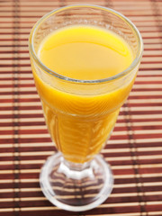 Kiwi, orange and strawberry smoothie