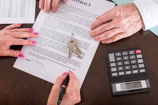 Signature of a real estate contract