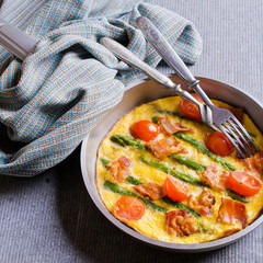 Omelet with vegetables