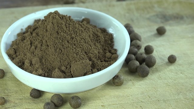 Some fresh made Allspice (rotating 4K footage; seamless loopable)