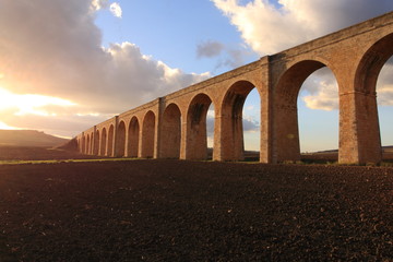 Murgia. Ponte antico © angelo chiariello
