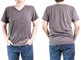 man wearing gray t shirt