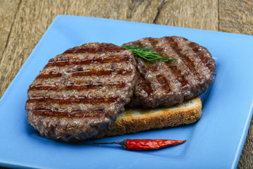 Grilled burger cutlet