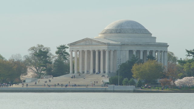4K Jefferson Memorial and Tourists 1