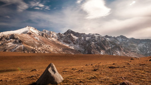 4K Timelapse. Mountain Tian Shan, Sairam-Su, Kazahkstan