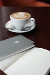 Блокнот и кофе