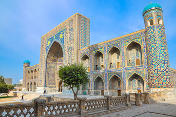 Madrasah Sher-Dor in Registan Square, a side view