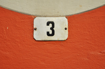 Hausnummer 3