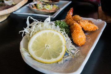 Fried prawn balls, shrimp fritter.
