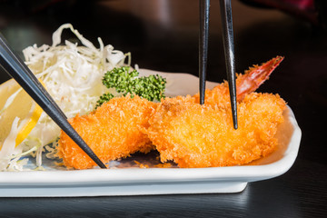 Fried prawn balls, shrimp fritter.