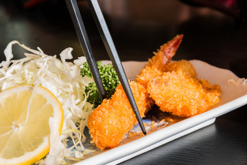 Fried prawn balls, shrimp fritter.