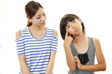 疲れた表情の女の子