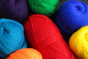 colored yarn for knitting
