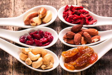 mix nuts seeds and dry fruits,healthy superfood,vegan food