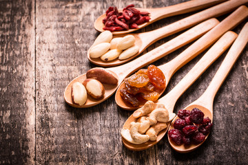 mix nuts seeds and dry fruits,healthy superfood,vegan food