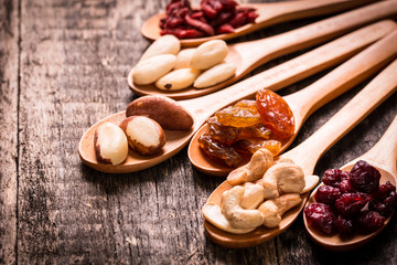 mix nuts seeds and dry fruits,healthy superfood,vegan food