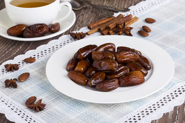 dried dates in a plate