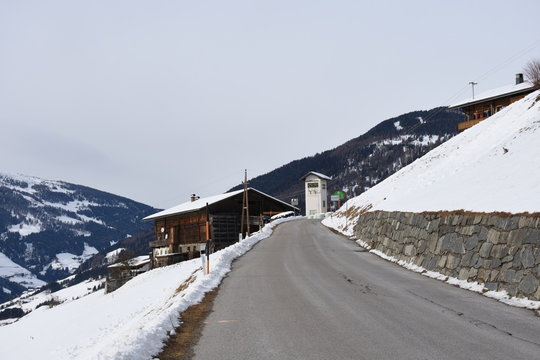 Osttirol, Kartitsch, Hollbruck, St. Oswald, Winter, Tiroler Gailtal, Bauernh&auml;user, Lienzer Dolomiten