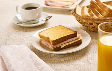 Desayuno, sandwich, café, jugo de naranja