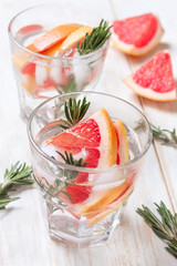detox water with grapefruit and rosemary