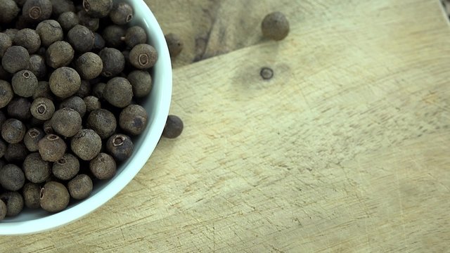 Portion of rotating Allspice (not loopable 4K footage)