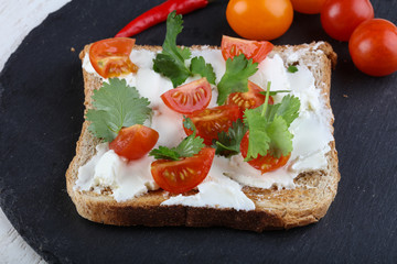 Sandwich with soft cheese