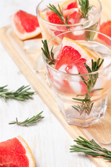 detox water with grapefruit and rosemary