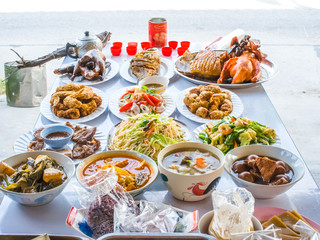 food sacrificial offering for chinese ancestor worshiping