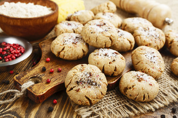 Salt oatmeal cookies with cheese and pepper