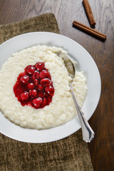 Milchreis mit Kirschen