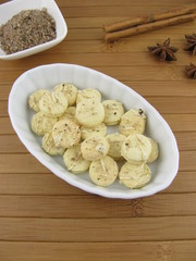 Keks-Knöpfe mit Gewürzen