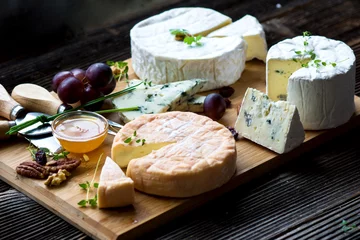 Deurstickers French cheese platter © Daniel Vincek