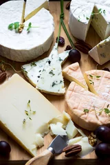 Foto auf Leinwand French cheese platter © Daniel Vincek