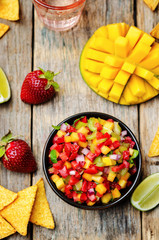 strawberry mango pepper salsa