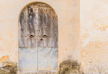 Haus Mediterran Eingang Tür Holz Grau Alt Grunge Hintergrund