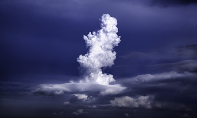 Spiral-shaped cumulonimbus cloud - obrazy, fototapety, plakaty