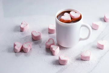Photo sur Plexiglas Chocolat Tasse de chocolat chaud avec des guimauves.
