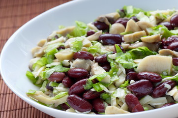 Salad with beans and mushrooms