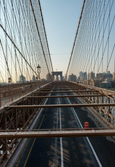 Obraz premium Deserted Brooklyn Bridge at Sunrise, New York, USA