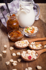 muesli with confiture